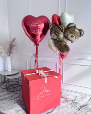 Коробка с шарами на день рождения девочки с мишками