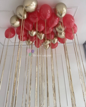 Шары под потолок для девушки красные и золотые