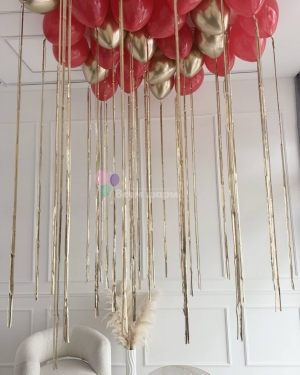 Шары под потолок для девушки красные и золотые