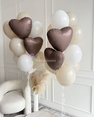 Фонтан из шаров с сердцами на выписку