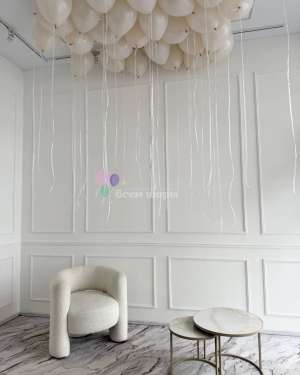 Шары под потолок нежно-бежевые