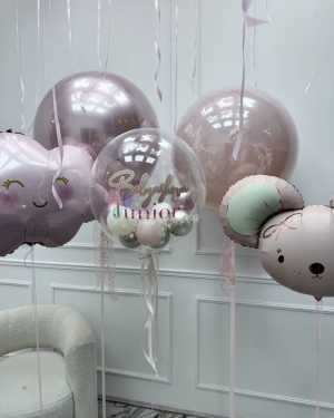 Шары на выписку девочки розовые с Баблс шарами