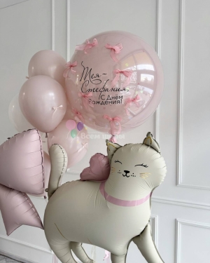 Шары девочке на день рождения с кисой и бантом