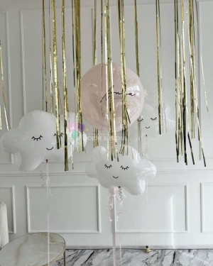 Шары на выписку девочки с облаками