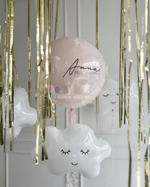 Шары на выписку девочки с облаками