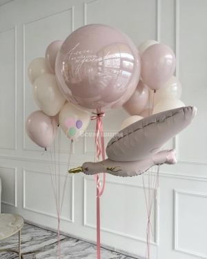 Шары на выписку девочки с аистом