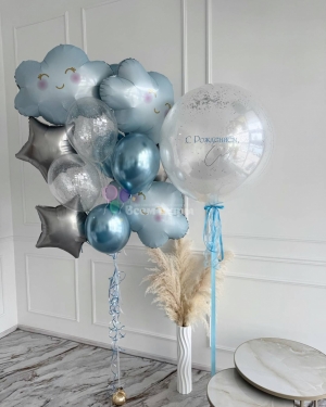 Шары на выписку мальчика с голубыми облаками