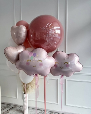 Шары на выписку девочки с сердцами и облаками