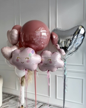 Шары на выписку девочки розовые с большим сердцем