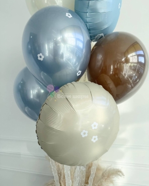 Фонтан из шаров девочке на день рождения