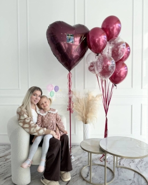 Шары для мамы бордовые с большим сердцем