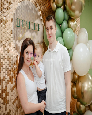 Фотозона на день рождения мальчика с надписью