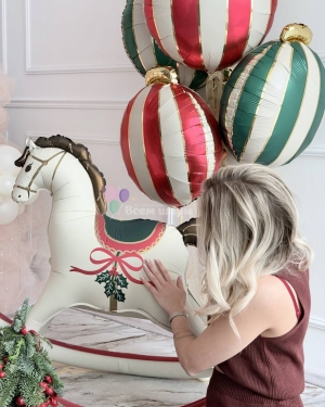 Шары на Новый год с лошадкой