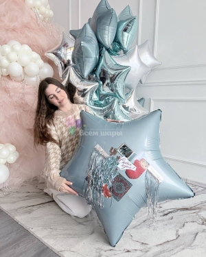 Шары звезды на Новый год с матрешкой