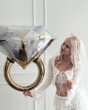 Шар в виде кольца на девичник