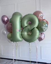 Шары для девушки на 18 лет с цифрами