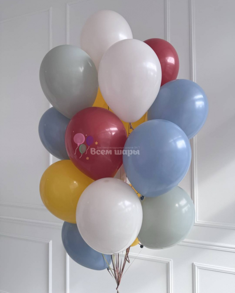 Фонтан из шаров макарунс для девушки